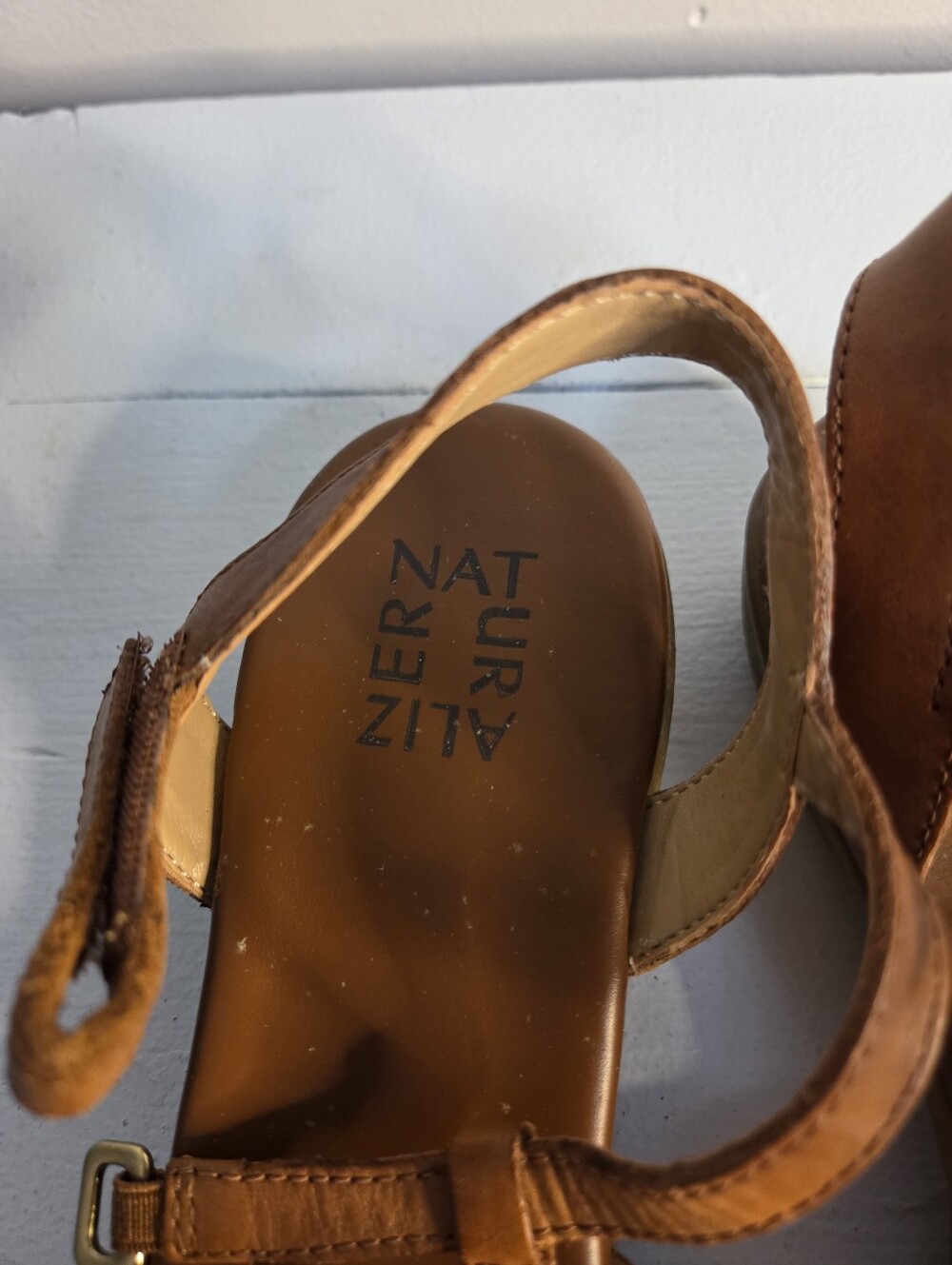 Naturalizer Sandals 8.5 W - Picture 3 of 7